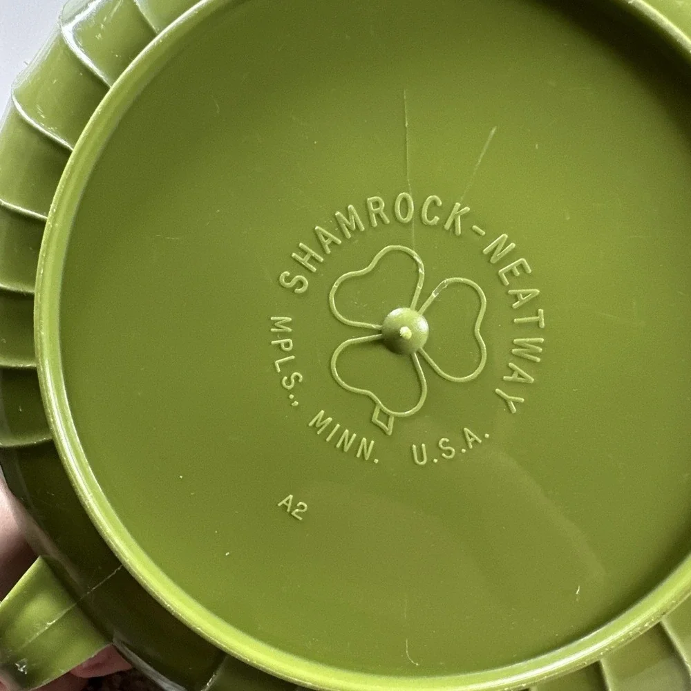 Set of 4 Vintage 1960's Shamrock Neatway Swirl Mixing Bowl Multicolor Nesting US